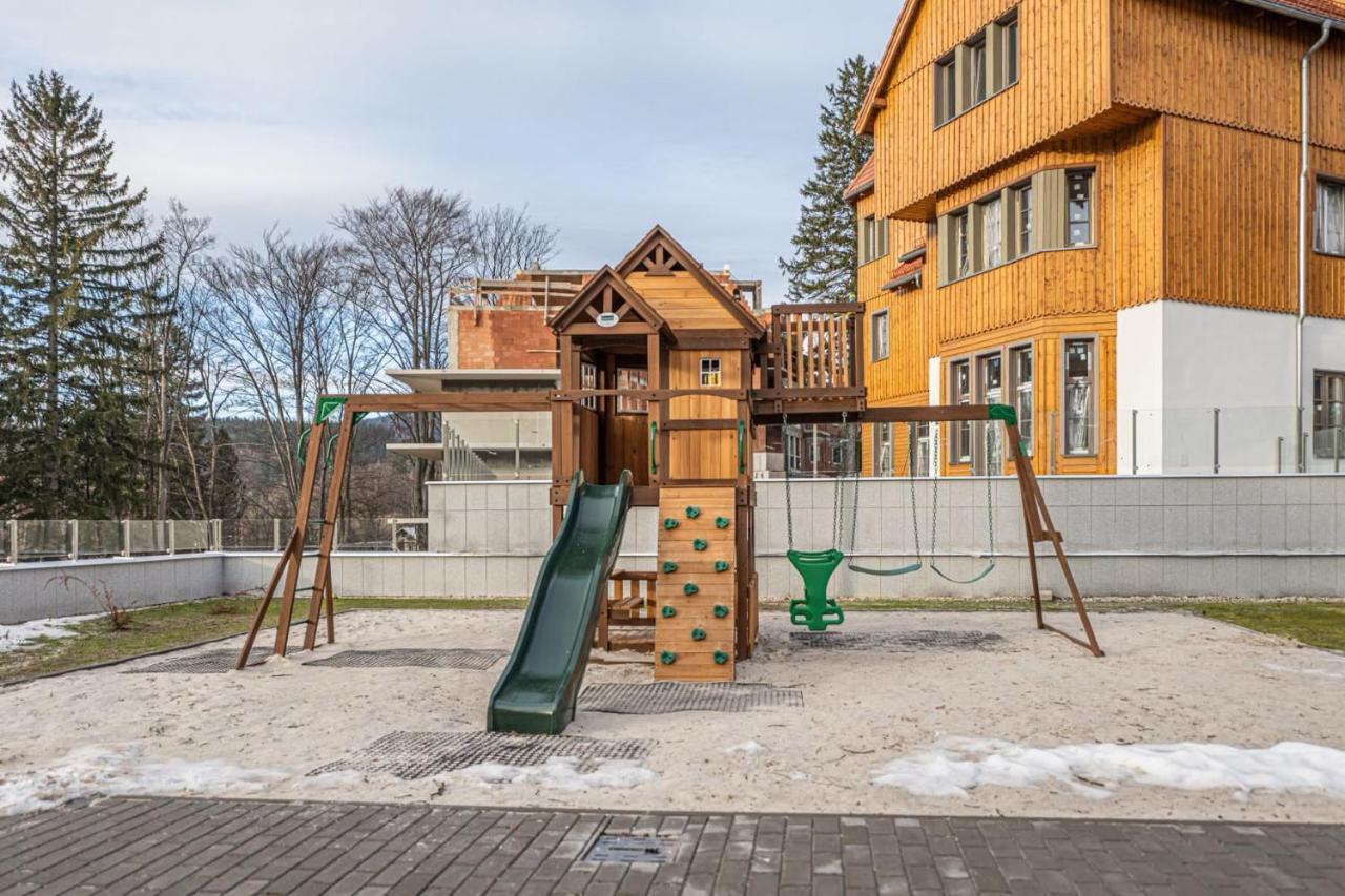 Stonehill24 - Apartament & Spa Szklarska Poręba Exteriör bild