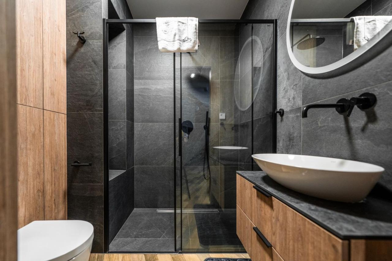 Stonehill24 - Apartament & Spa Szklarska Poręba Exteriör bild
